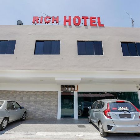 Super Oyo 89495 Rich Hotel Johor Bahru Exterior foto